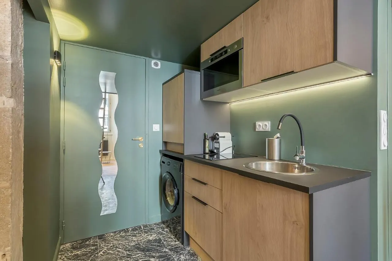 아파트 Hamac Suites Meissonnier 3 리옹